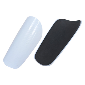 Nouveaux protège-tibias en plastique de football personnalisés pour les hommes et les supports de couverture protège-tibia en plastique boxe dans le football - Product Image 5