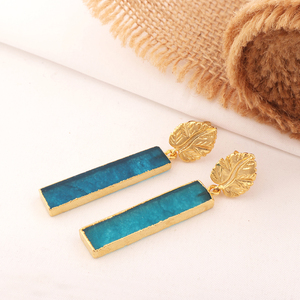 Pendientes colgantes de Latón chapado en oro de 18 quilates a la moda para mujer, jade de apatita en forma de barra con diseño de hoja para bodas y regalos - Product Image 2