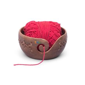 Bol de fil en bois, bol de fil à tricoter avec rangement de trous fait à la main pour éviter de glisser bol de fil pour crocheter et tricoter - Product Image 1