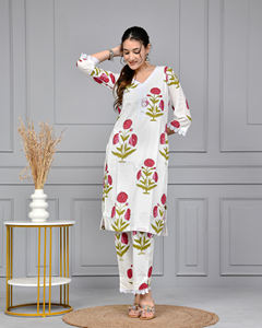 Conjunto de Kurta y Pantalón de Algodón con Estampado Floral Hecho a Mano para Mujer, Ropa Étnica India Formal para Venta al por Mayor y Exportación, Top de Uso Diario - Product Image 1