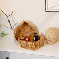 Panier de rangement domestique en jacinthe d'eau naturelle tressée, en forme de cœur, style pastoral, écologique, avec fonction de suspension
