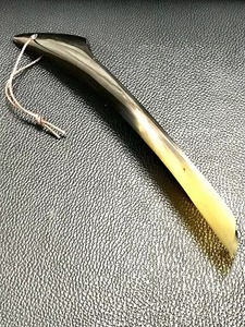 รองเท้าฮอร์นธรรมชาติแบบพรีเมี่ยมพร้อมสายหนังสำหรับใช้ในรองเท้าประจำวันและรองรับส้นรองเท้าที่ทำด้วยมือจากอินเดีย - Product Image 6