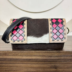 กระเป๋าสตางค์หนังแท้ลายตารางหมากรุกแบบสะพายข้างสำหรับผู้หญิงรุ่นใหม่ งานแฮนด์เมดระดับไฮเอนด์ ดีไซน์เนอร์  พร้อมช่องใส่บัตรยาว - Product Image 4