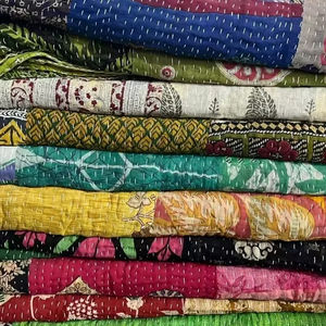 100% orgánico surtido Vintage Kantha algodón edredón suave y cómodo patrón sólido hecho a mano en lino DE LA India lanza 55*85 pulgadas - Product Image 1