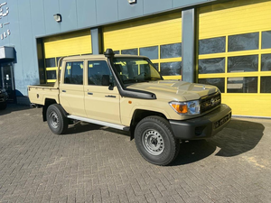 LandCruiser GRJ79 2020 con Volante a la Izquierda, Modelo 2020, Pick-Up - Product Image 1