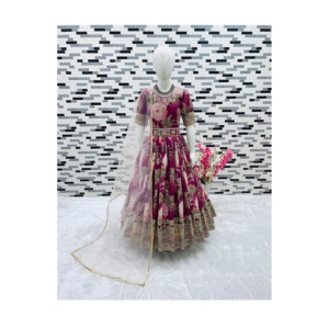 Robe lourde en fausse georgette pour enfants avec impression numérique avec séquence brodée robe de mariée pour enfants - Product Image 1