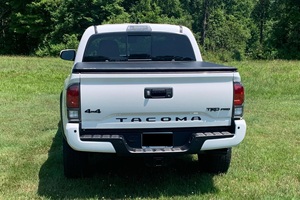 2023 To yo ta Ta co ma TRD Pro Double AWD Caja de cambios automática para automóvil de bajo kilometraje Dirección izquierda Gas oscuro/condición eléctrica - Product Image 3