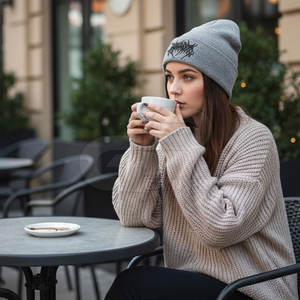 Bonnet en laine de style moderne fabriqué au Pakistan, couleur unie, logo personnalisé, bonnet pour adulte - Product Image 4