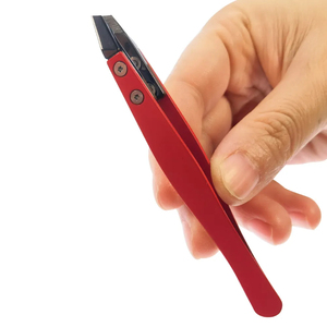 Pinces à épiler en acier inoxydable personnalisées en gros, à pointe fine, pour une épilation délicate, design écologique et léger, haute qualité - Product Image 3