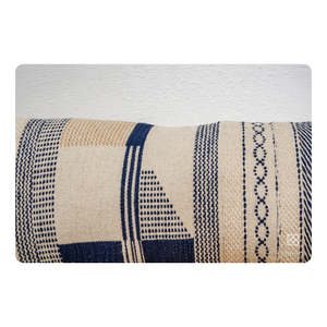 Coussins de luxe en polycoton Jacquard Matériau souple Marque personnalisée en vrac Vente en gros pour la maison Hôtel Hôpital Conception imprimée à la main - Product Image 4