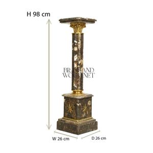Pedestal de Mármol Marrón Emperador Oscuro de Lujo con Detalles Ornamentales de Latón Dorado - Product Image 6