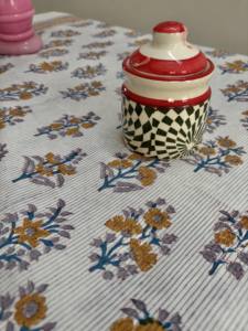 Mantel de Algodón Estampado a Mano: Rayas Florales, Estilo Boho para Comedor - Product Image 3