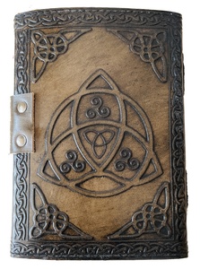 Diario de cuero genuino en relieve hecho a mano Ojo de Horus Diario de tercer ojo Cuaderno de diseño de color carbón vintage o diario de escritura - Product Image 6