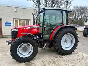 รถแทรกเตอร์มาสซีย์เฟอร์กูสัน ขายส่ง รุ่น MF 290 MF385 MF240 MF135 MF165 MF188 สภาพใช้งานมาแล้ว สีแดง 80 แรงม้า ขับเคลื่อน 4 ล้อ เกียร์แบบเฟือง  มอเตอร์พร้อมลูกปืน - Product Image 4