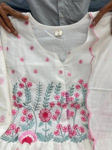 Conjunto de pantalón Kurta Dupatta con trabajo de bordado floral delicado traje étnico elegante para mujer para fiesta festiva y ropa de boda - Product Image 5