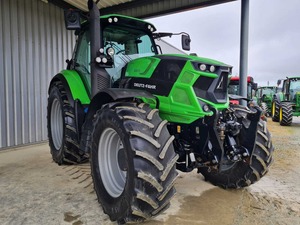 Tractor Usado en Buen Estado para Uso Agrícola, Tractor de Ruedas Diésel con Cabina Cerrada para Trabajo de Campo, Motor de 80HP con Bomba Automática - Product Image 6