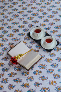 Drap de lit en coton imprimé à la main |   Imprimé floral sur toute la surface avec bordure |   Draps de lit indiens faits à la main pour la vente en gros - Product Image 3