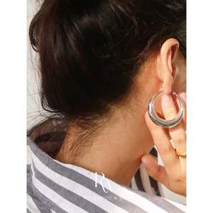 Trendy 25mm & 40mm Hoop Earrings Light <b>Weight</b> Gold Medium Huggie Non Tarnish Silver Large Hoops Statement Gift for Her - Product Image 2