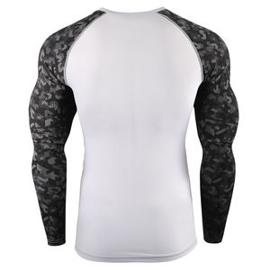 Rash Guard personnalisé sublimé pour hommes en différentes couleurs chemises de gymnastique à manches longues confortable Rashguard personnalisé Bjj - Product Image 6