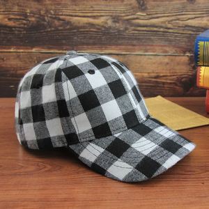 Gorra de Sol a Cuadros Negra y Roja de Estilo Nuevo, Gorra de Béisbol Retro, Gorra de Moda para Exteriores, Gorra con Visera - Product Image 3