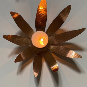 Elegante soporte de vela de Metal dorado para el hogar Decoración Día de San Valentín Tipo de cuenco - Product Image 1