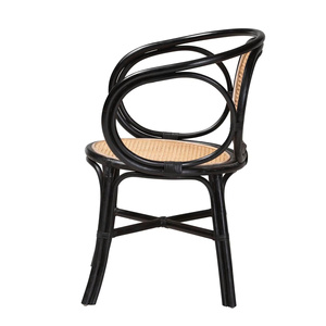 Chaise en rotin et canne artisanale Meubles élégants en rotin faits à la main pour une salle à manger confortable et des espaces de maison contemporains - Product Image 5