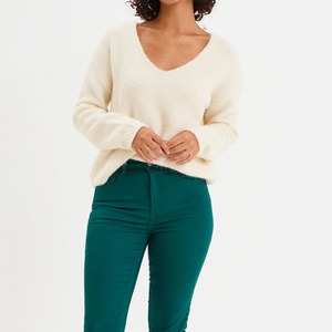 Suéter de punto grueso para mujer con textura acanalada y mangas largas diseñado para un uso diario acogedor y elegante en climas fríos - Product Image 5