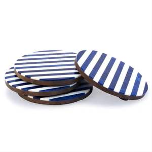 Posavasos de resina epoxi de madera cuadrada personalizada de calidad superior de último diseño con juego de soporte - Product Image 4