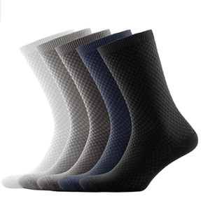 Chaussettes pour jeunes hommes OEM 2026 en gros, haute qualité, personnalisées, 100 % coton, écologiques, chaussettes mi-mollet douces, décontractées, respirantes, antibactériennes - Product Image 1
