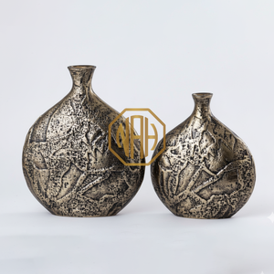 Jarrón de Flores de Metal Fundido de Aluminio Antiguo, Diseño Texturizado Decorativo, Estilo Moderno, Exportación Directa de Fábrica - Product Image 3