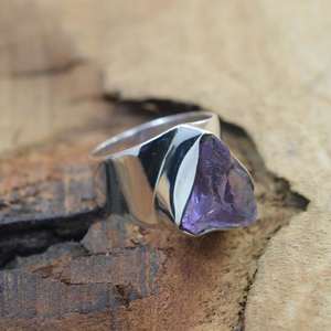 Bague en argent sterling 925 avec améthyste brute, bijoux en pierres précieuses faits à la main, bague élégante en pierre naturelle, cadeau pour un anniversaire - Product Image 3