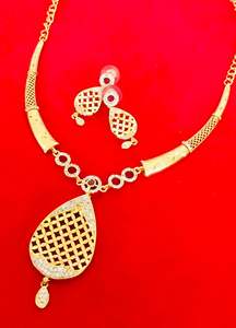 24K chapado en oro Dubai Vintage moda joyería conjunto pendientes brazaletes peines broches en Material de cobre para EE. UU. - Product Image 2