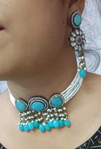 Conjunto de collar de Kundan pesado de fabricante indio, colección de joyería de boda chapada en oro de moda india para niñas - Product Image 3