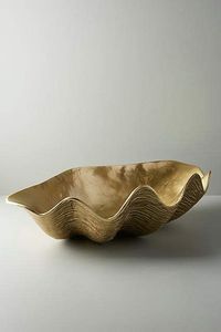 Bol à dattes en métal haut de gamme avec une belle gravure, parfait pour présenter des dattes sur la table à manger lors d'événements - Product Image 2