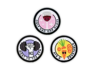 Parche Bordado Personalizado de Moda, Colorido, Autoadhesivo, Logotipo Bordado para Ropa, Muestra de Tiempo de Producción, Parche para Chaqueta - Product Image 5