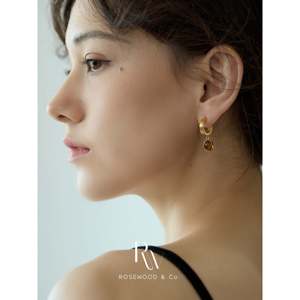 Orecchini Pendenti con Perle Autentiche e Occhio di Tigre, Anelli a Cerchio Dorati Inossidabili - Idea Regalo - Product Image 6