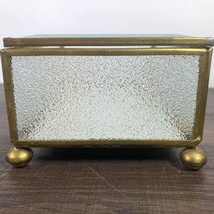 Meilleure vente boîte à bagues en verre organisateur de bijoux en verre et métal cadre polonais or pour les fiançailles de mariage d'anniversaire - Product Image 3