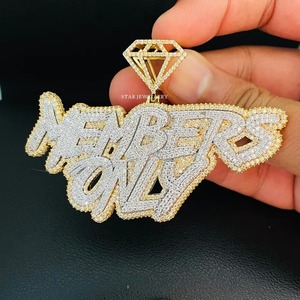 Colgante de letras VVS Moissanite, colgante personalizado de Plata de Ley 925 Iced Out VVS Moissanite, colgante de moissanite VVS Iced Out - Product Image 1