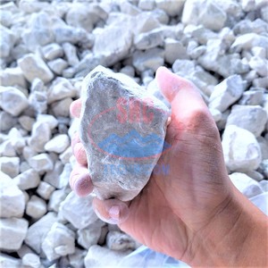 Óxido de calcio de alta pureza CaO 94% Terrones y polvo de cal quemada baratos hechos de piedra caliza para la industria del acero - Product Image 2
