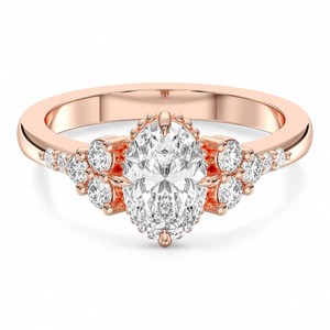 1.25 Carat E-F/VSS VS Lab Grown Ovale & Round Cut Diamond Prong Set Bague de fiançailles plaquée or Fabriqué en argent Unisexe - Product Image 5