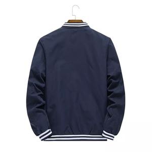 Vente en gros de vestes universitaires les plus populaires et les plus exigeantes en laine et cuir pour hommes, fournisseur pakistanais de la saison hivernale - Product Image 3