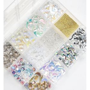 Breloques pour ongles 3D en forme de papillon, strass, perles, formes variées, décorations mignonnes de style kawaii, ensemble en boîte - Product Image 4