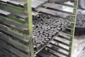 Briquetas de Carbón de Bambú de Madera Dura, Cubos de Cáscara de Coco, Patrones de Almohada para Shisha, Hookah, Barbacoa, Duraderas, Indonesia - Product Image 2