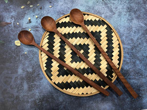 Venta al por mayor de cuchara de madera tejida a mano, duradera, de color personalizado, diseño vintage, desechable, el mejor precio de Vietnam - Product Image 2