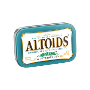 <span class=keywords><strong>Altoids</strong></span> Premium yang dikemas dalam kaleng khas ideal untuk bandara apotek dan toko permen khusus