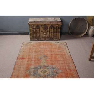 Alfombra de 3.7x6.8 pies, Alfombra Turca Vintage, Alfombra a Cuadros Naranja y Azul - Product Image 4