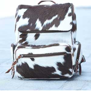 Mochila de Cuero Vacuno Clásica, Duradera y Versátil - Product Image 1