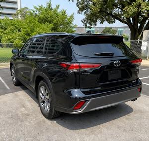 Toyota Highlander L Negro 2.4L Turbo 2023 - Product Image 4