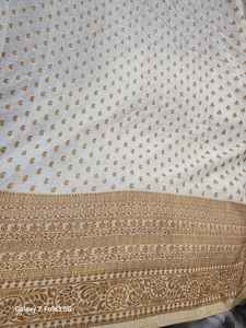 Saree de nailon liso de moda con colores impresionantes Cómodo y elegante para adultos para fiestas - Product Image 6