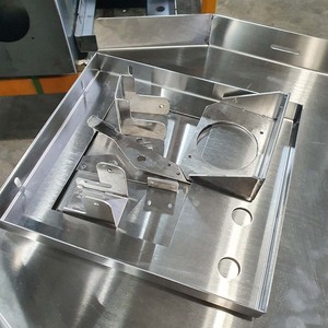 Boîte de boîtier personnalisée en acier inoxydable et plateaux perforés-Fabrication de tôle OEM du Vietnam - Product Image 4